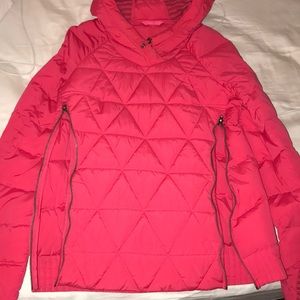 Lululemon hot pink puffer down pullover/ size 4